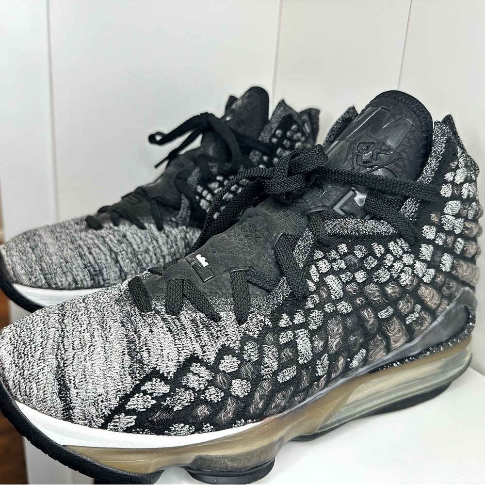 Nike Lebron XVII ‘In The Arena’ - Picture 5 of 13